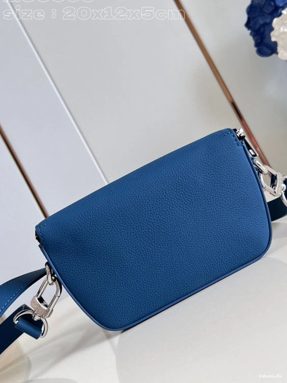 Wallet-20*12*5.5CM Pilot Wearable LOUIS VUITTON 0318